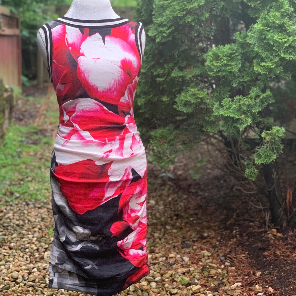 Nicole Miller Red and Black Bodycon Midi Dress